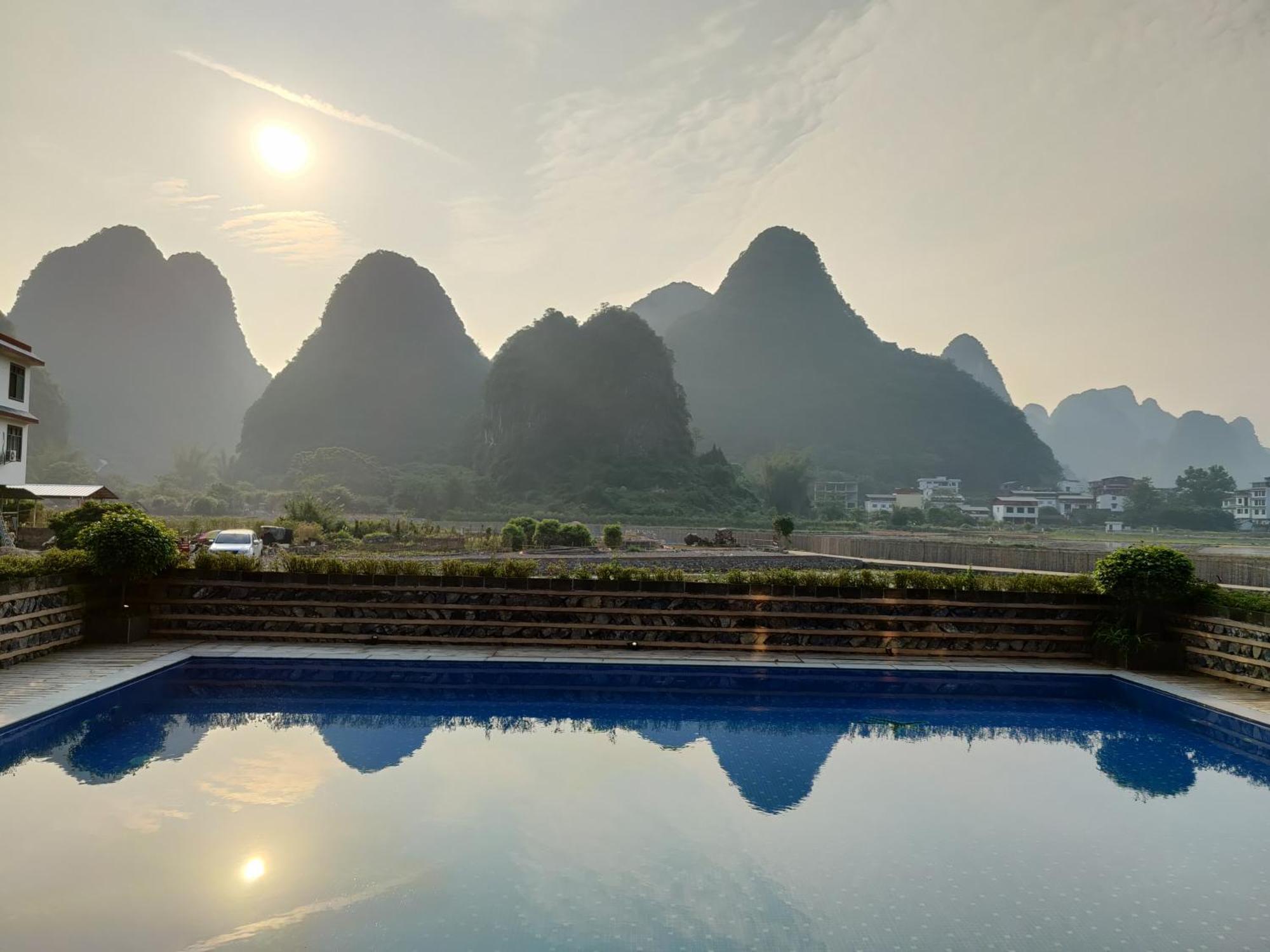 Yangshuo Tea Cozy--One Way Free Pick Up From Airport Or Ts 4 Nights Guest House Eksteriør bilde